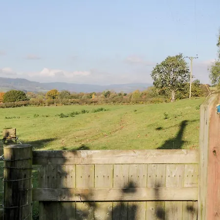 Woodside Barn